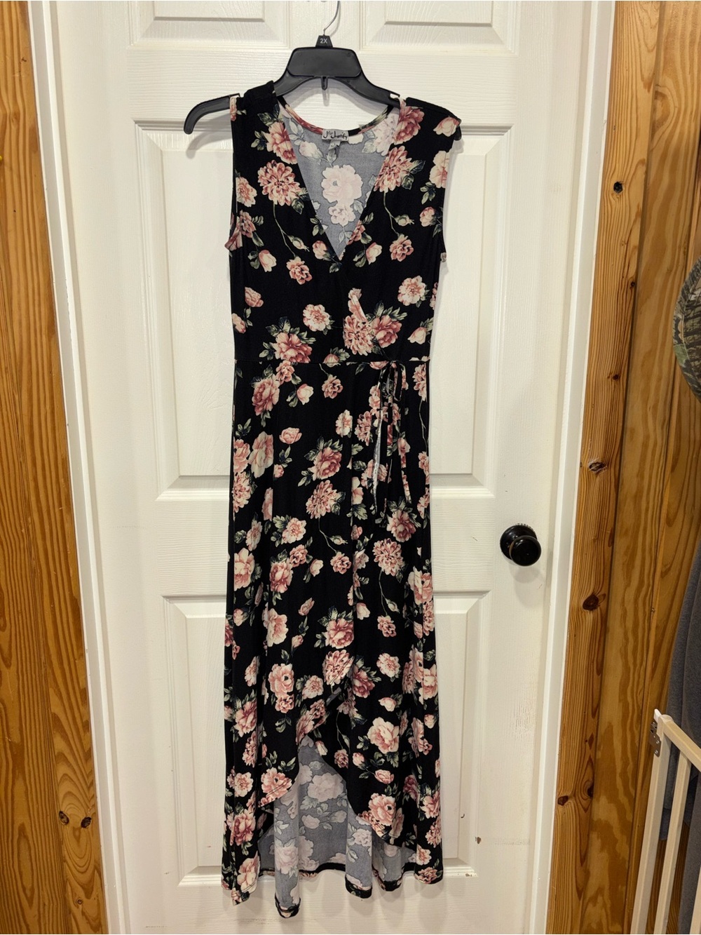 Justify Black Floral High-Low Maxi Dress